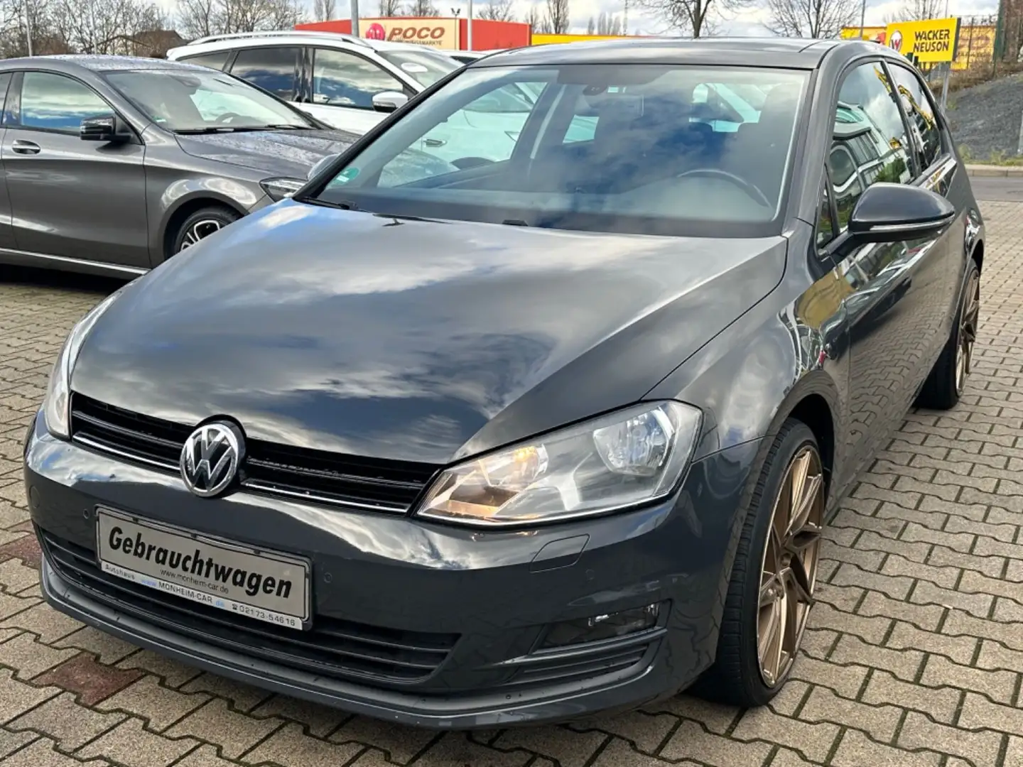 Volkswagen Golf VII Lim. Trendline BMT Gris - 1