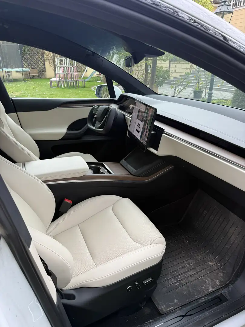 Tesla Model X long range - 1