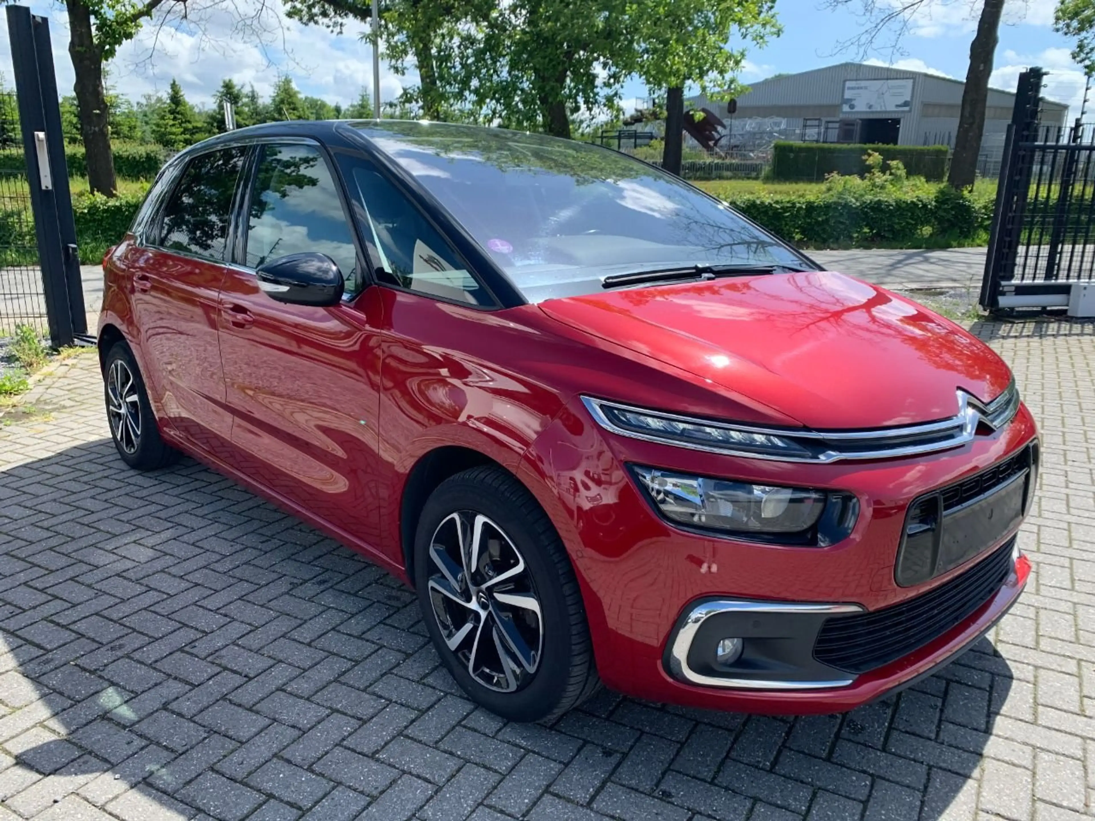 Citroen C4 Picasso 1.2 Puretech 130 Feel — photo 3