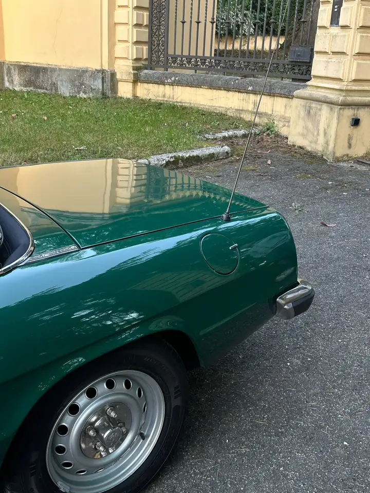 Alfa Romeo Spider 1600 Junior (Coda Tronca) Verde Inglese AR219 Service Book Matching Specification, foto 9