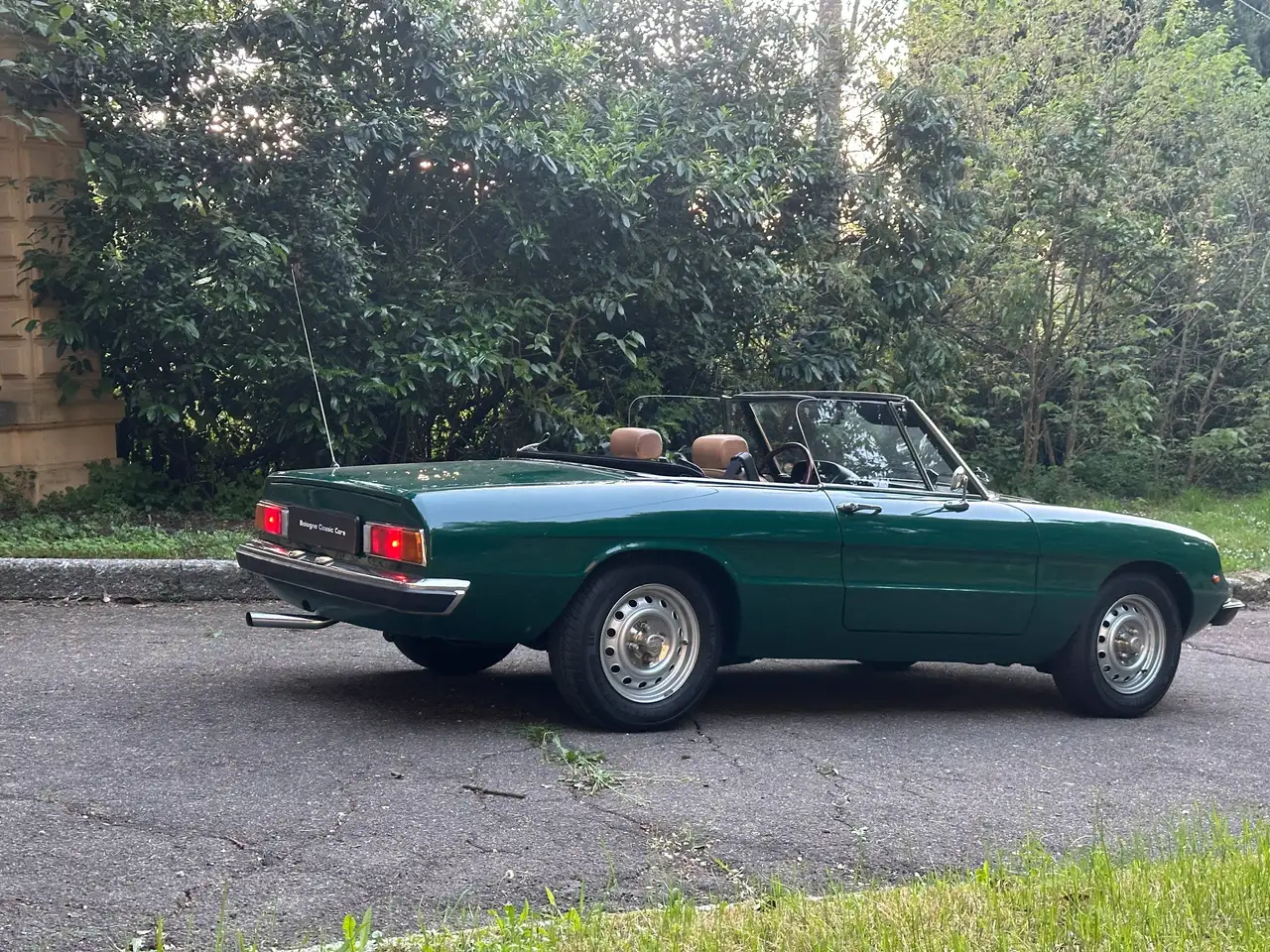 Alfa Romeo Spider 1600 Junior (Coda Tronca) Verde Inglese AR219 Service Book Matching Specification, foto 3