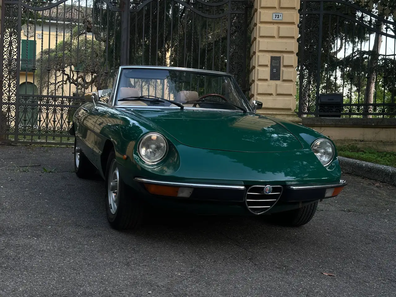 Alfa Romeo Spider 1600 Junior (Coda Tronca) Verde Inglese AR219 Service Book Matching Specification, foto 12