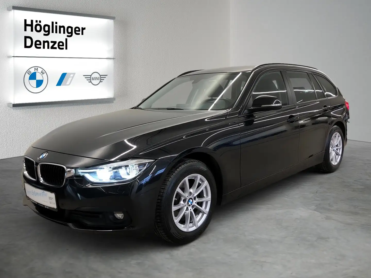 BMW 318 d xDrive Schwarz - 2