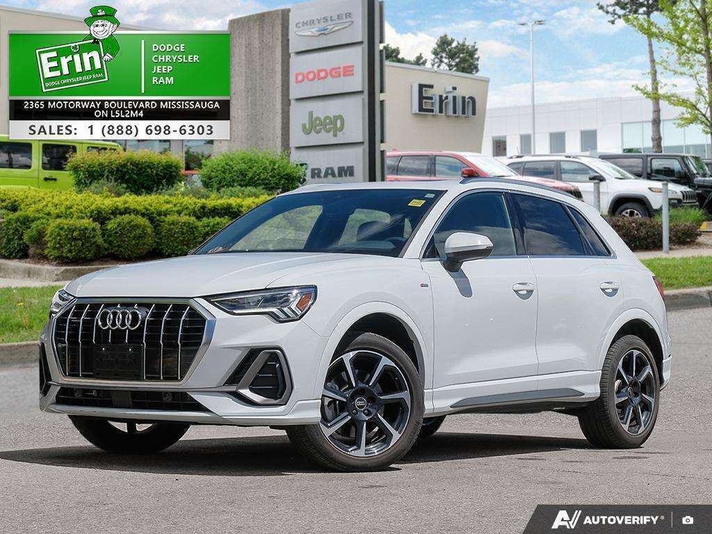 White 2025 Audi Q3 SUV / Crossover 8-Speed Automatic