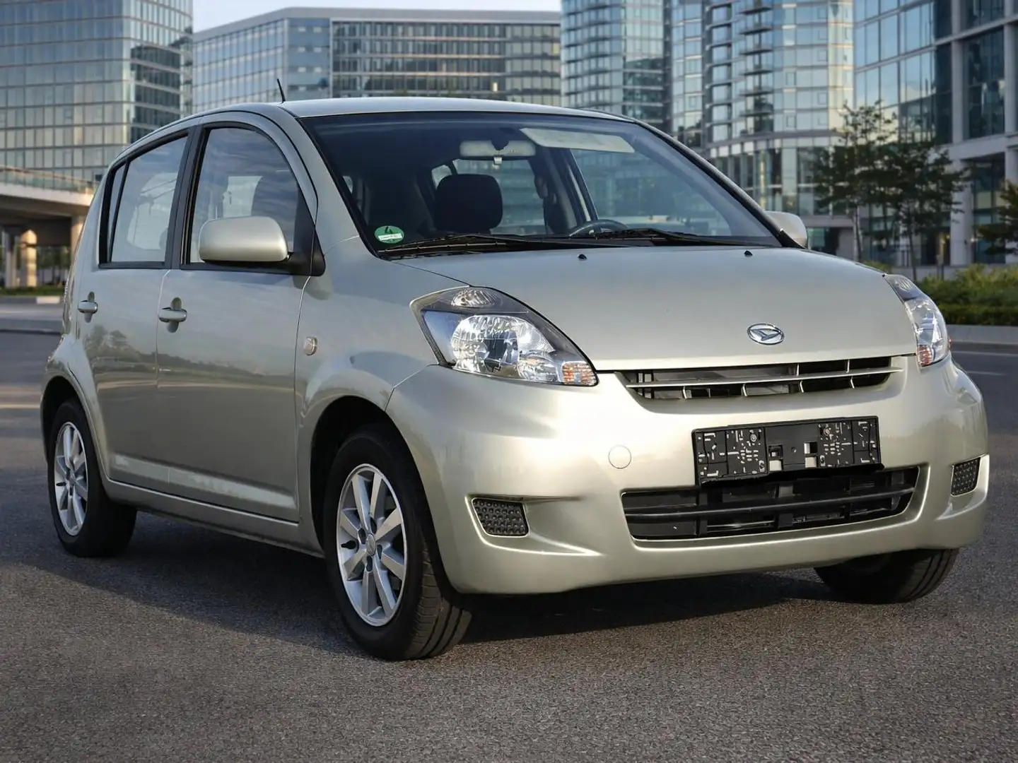 Daihatsu Sirion 2.Hand .30100 km. Klima . Winterreifen ! Oro - 2