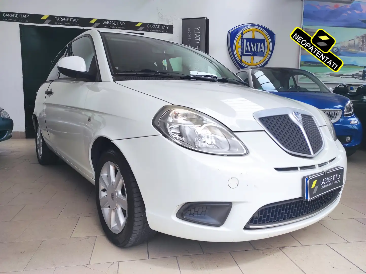 Lancia Ypsilon Ypsilon II 2007 1.2 8v New Oro (oro) Bianco - 1