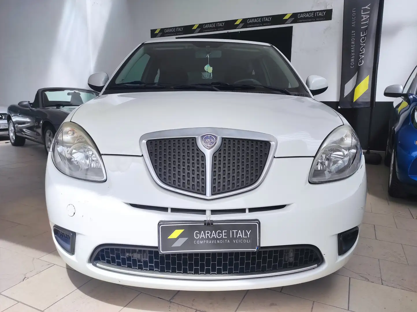 Lancia Ypsilon Ypsilon II 2007 1.2 8v New Oro (oro) Bianco - 2