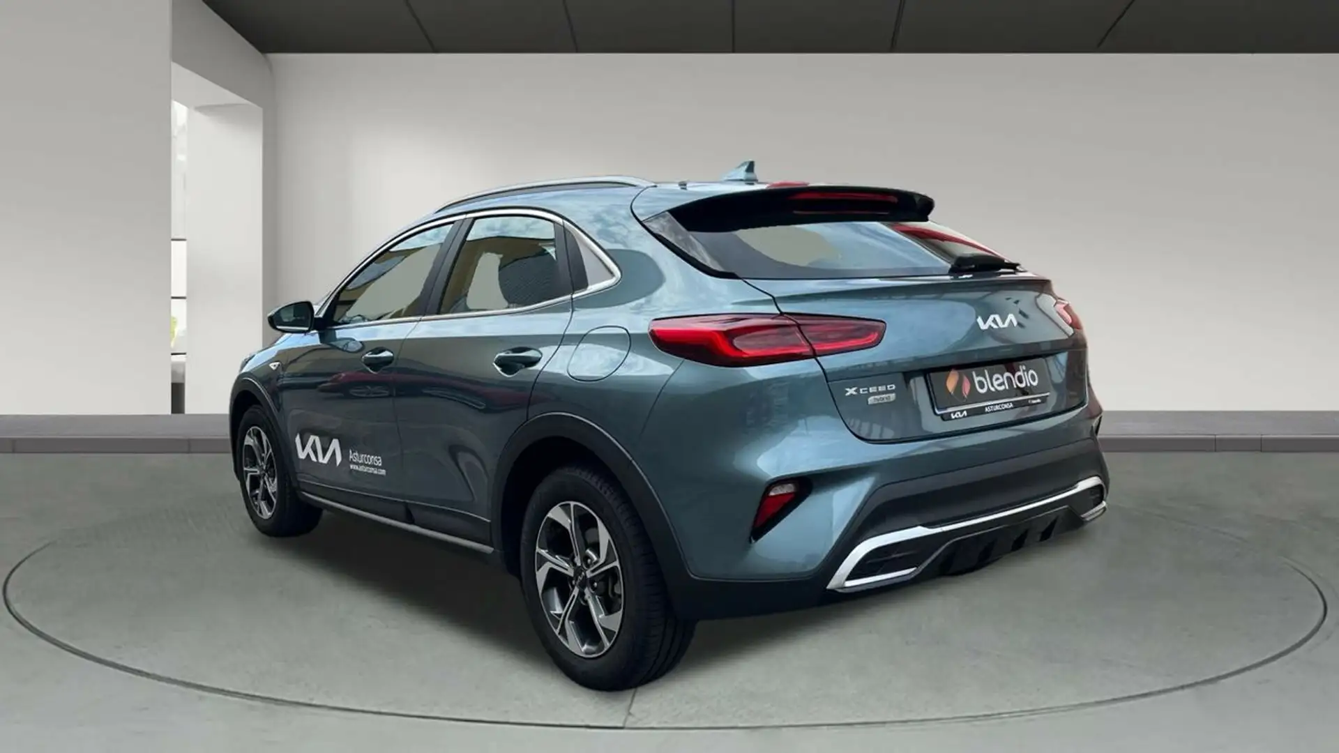 Kia XCeed 1.6 MHEV 100KW CONCEPT 136CV 5P Gris - 2