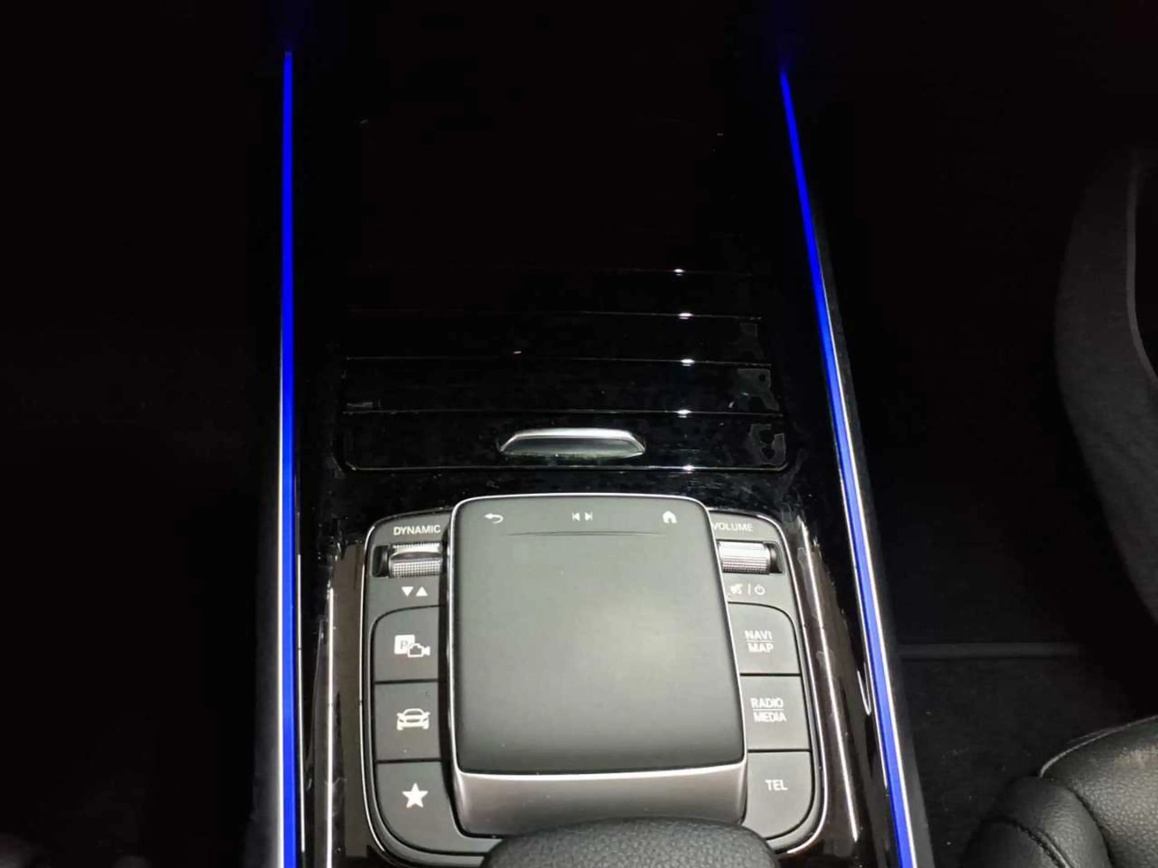 Mercedes-Benz EQB 350 EQB 350 4M Progressive Advanced+ Pano — photo 10