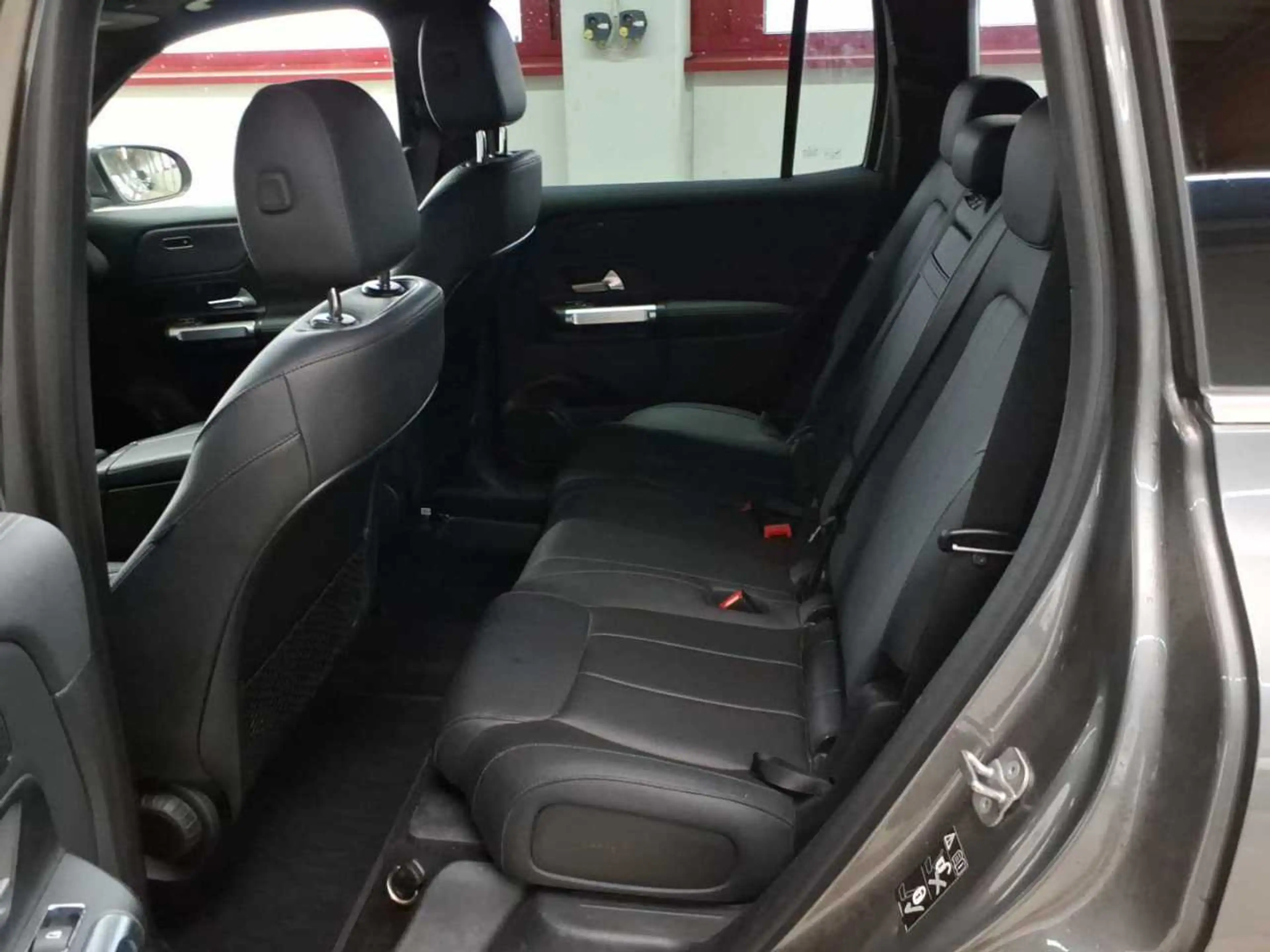 Mercedes-Benz EQB 350 EQB 350 4M Progressive Advanced+ Pano — photo 13