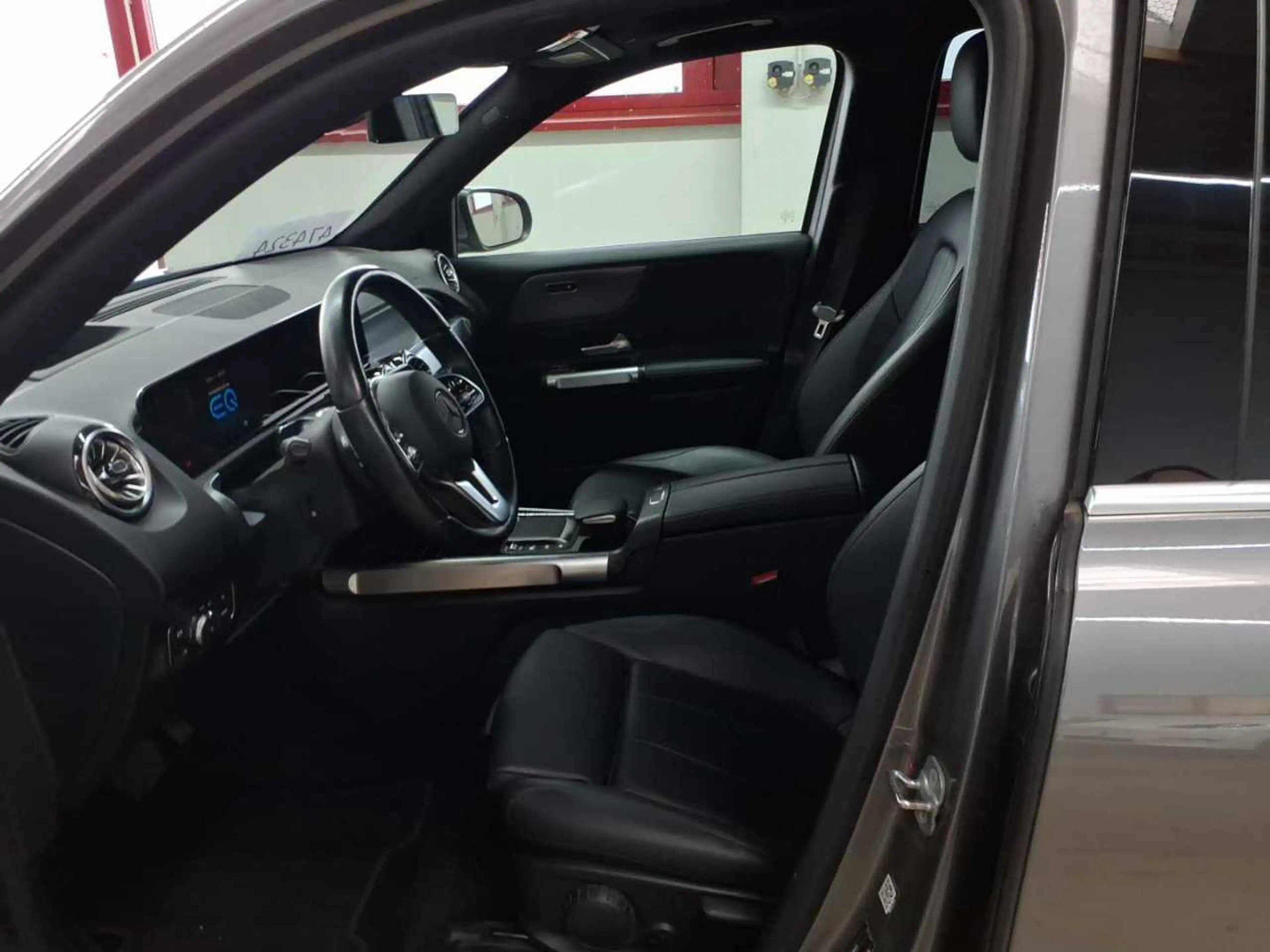 Mercedes-Benz EQB 350 EQB 350 4M Progressive Advanced+ Pano — photo 7