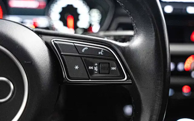 Audi A4 Avant view 14