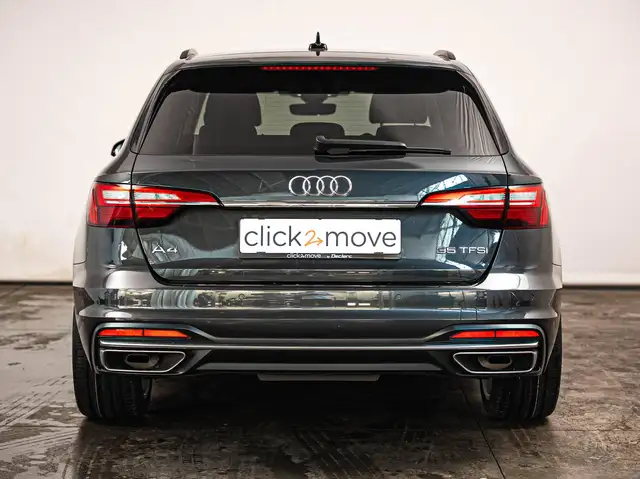 Audi A4 Avant view 4