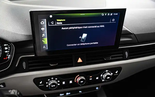 Audi A4 Avant view 15