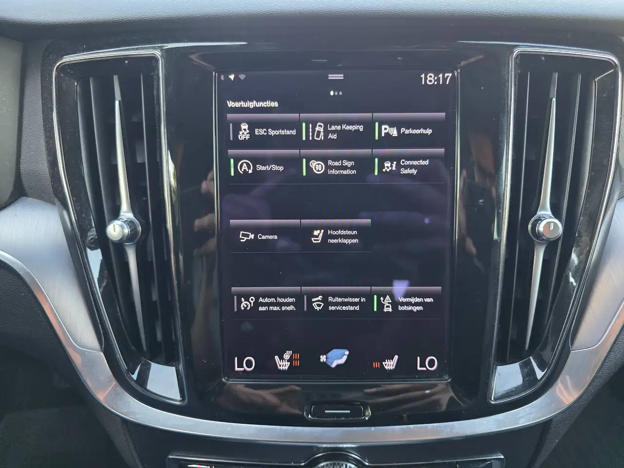 Volvo V60 2.0 B4 Momentum Pro Geartronic 1°EIG. IN ZEER GOEDE STAAT 2021' 121000KM !! DIESEL/HYBRIDE, миниатюра 19