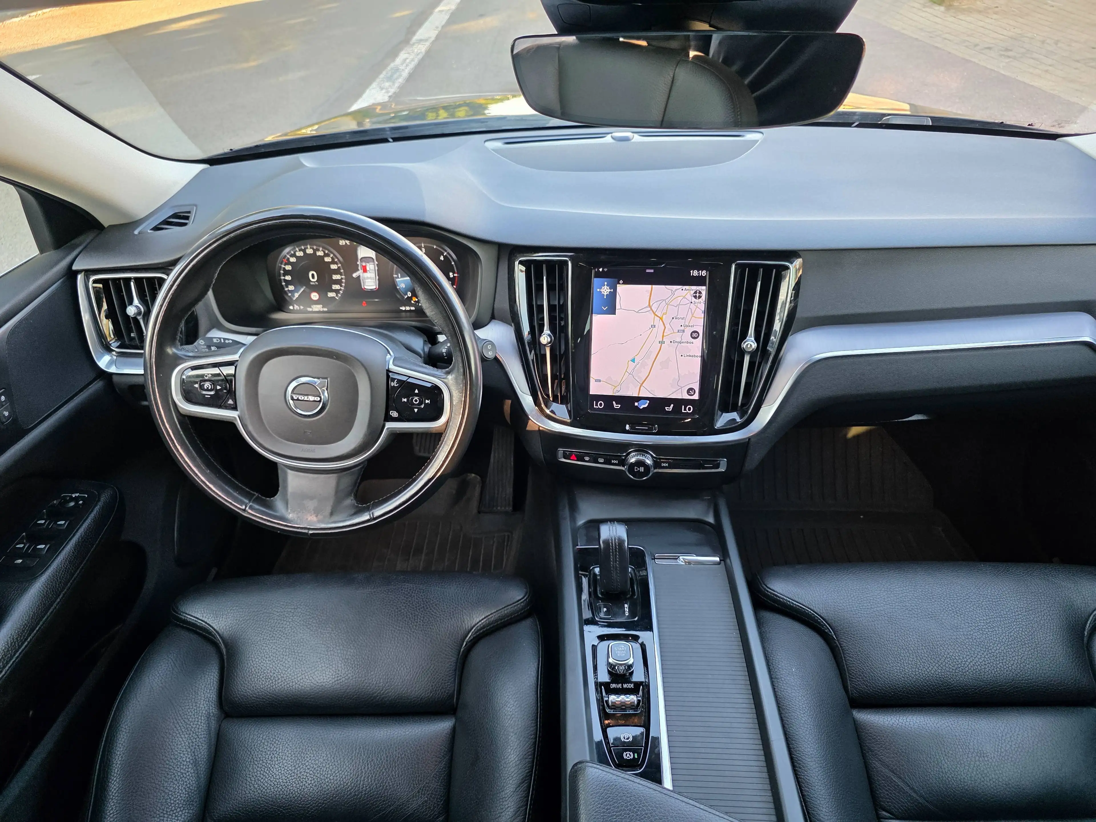 Volvo V60 2.0 B4 Momentum Pro Geartronic 1°EIG. IN ZEER GOEDE STAAT 2021' 121000KM !! DIESEL/HYBRIDE EURO6d !! — photo 11