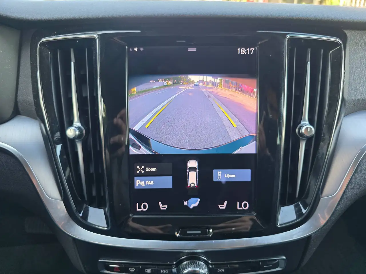 Volvo V60 2.0 B4 Momentum Pro Geartronic 1°EIG. IN ZEER GOEDE STAAT 2021' 121000KM !! DIESEL/HYBRIDE, миниатюра 16