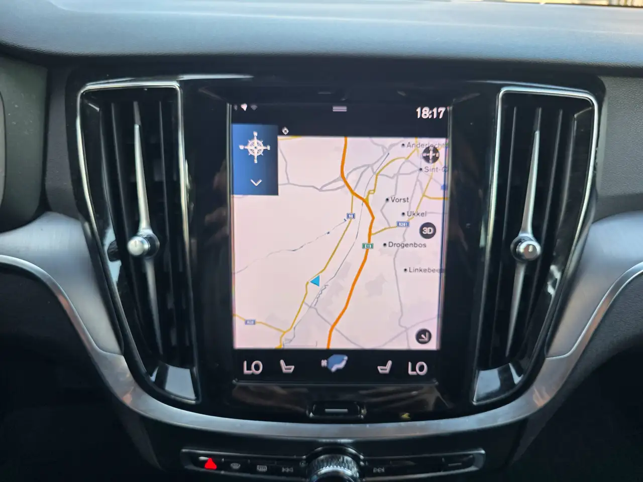 Volvo V60 2.0 B4 Momentum Pro Geartronic 1°EIG. IN ZEER GOEDE STAAT 2021' 121000KM !! DIESEL/HYBRIDE, миниатюра 15