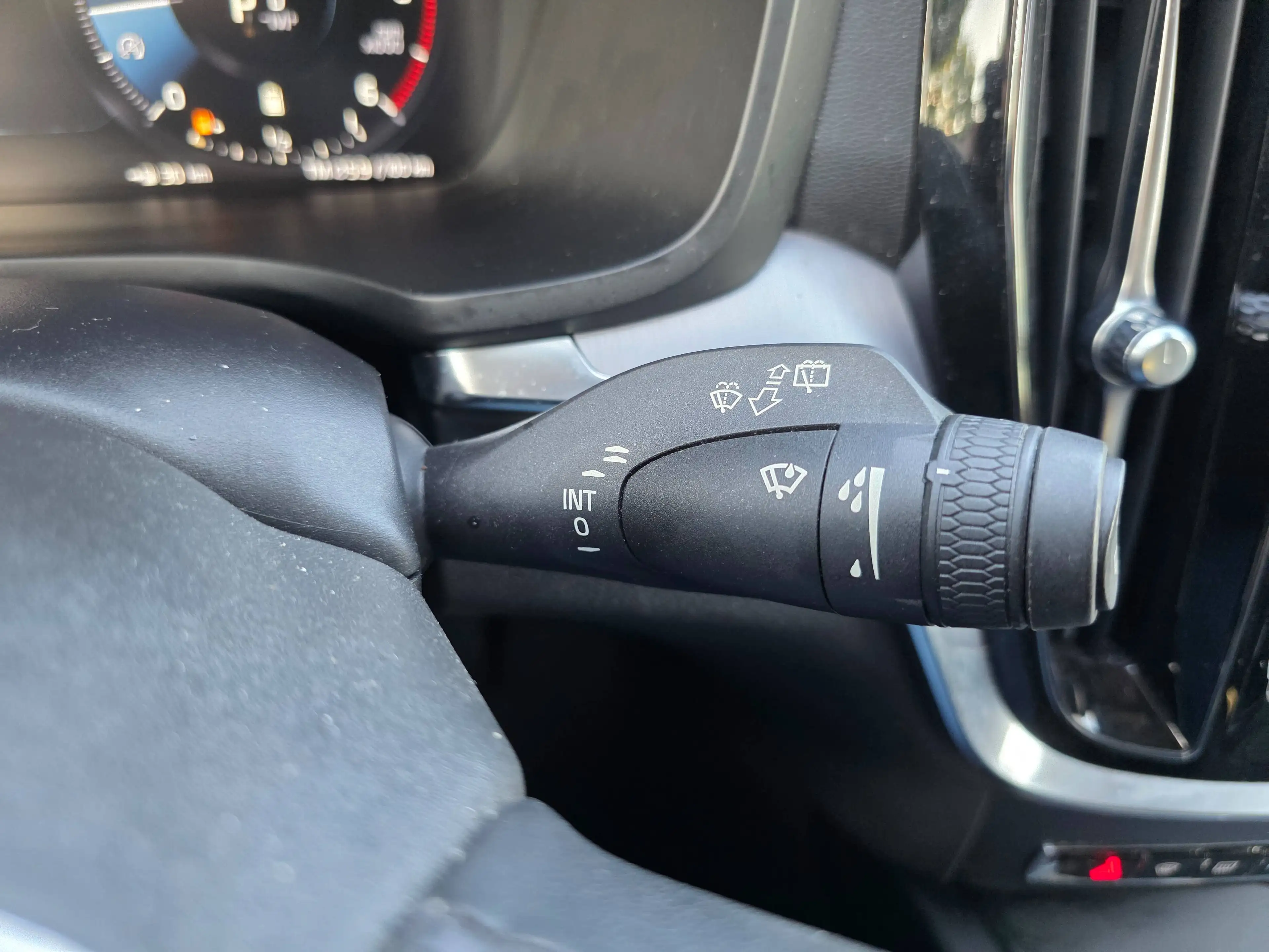 Volvo V60 2.0 B4 Momentum Pro Geartronic 1°EIG. IN ZEER GOEDE STAAT 2021' 121000KM !! DIESEL/HYBRIDE EURO6d !! — photo 24