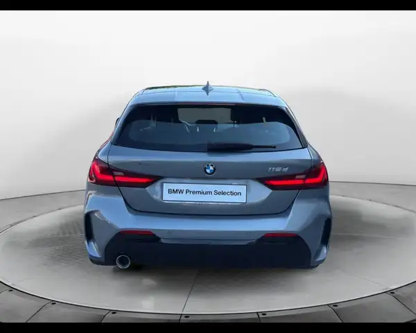 BMW 1 Series view 7