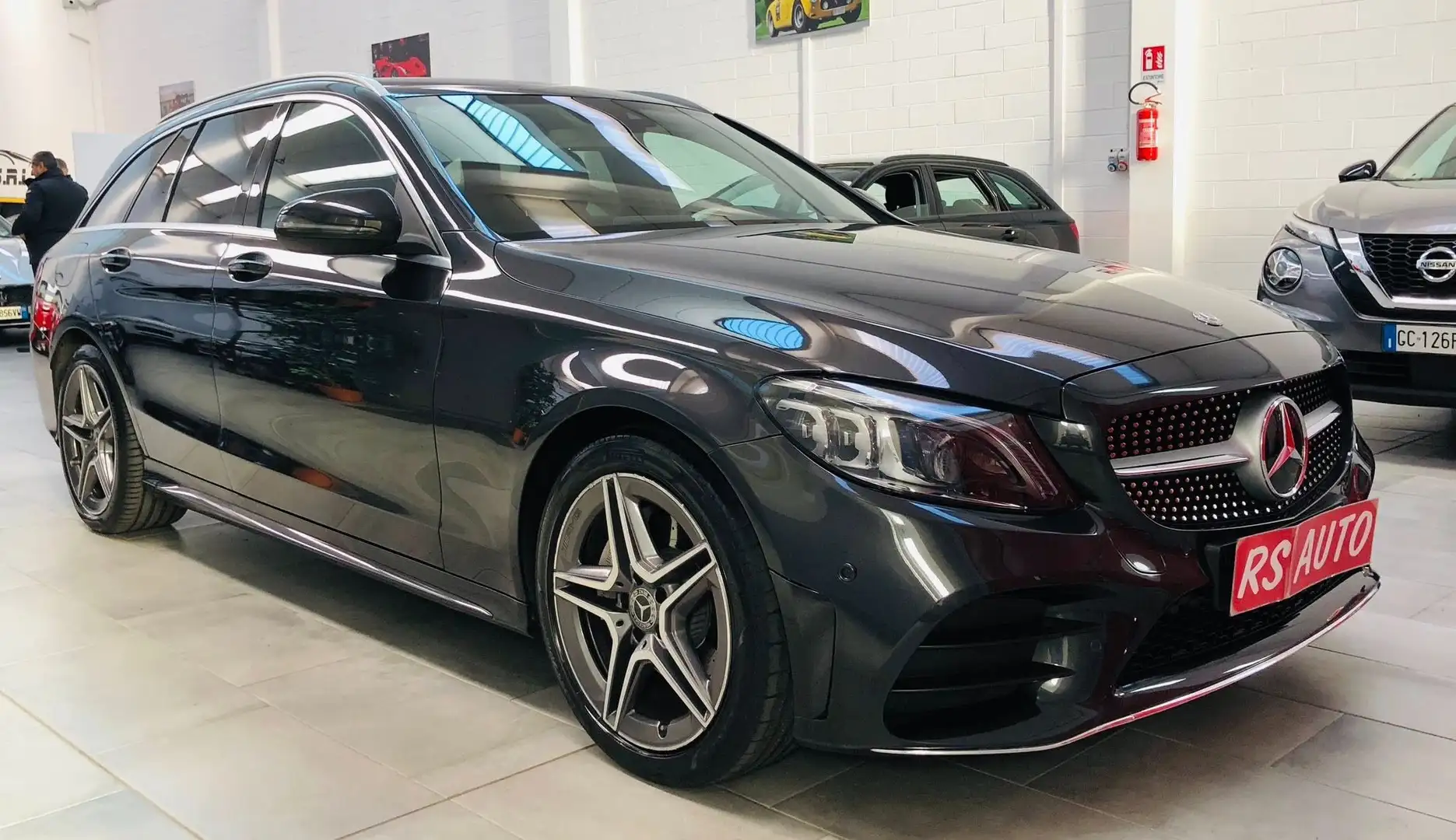 Mercedes-Benz C 220 d AMG PREMIUM * IVA DEDUCIBILE * Nero - 2