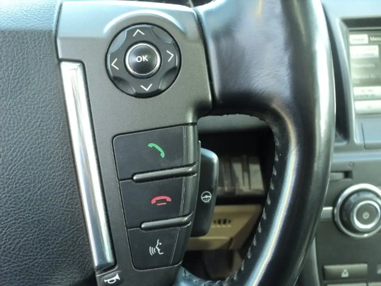 Land Rover LR2 снимка Land Rover LR2