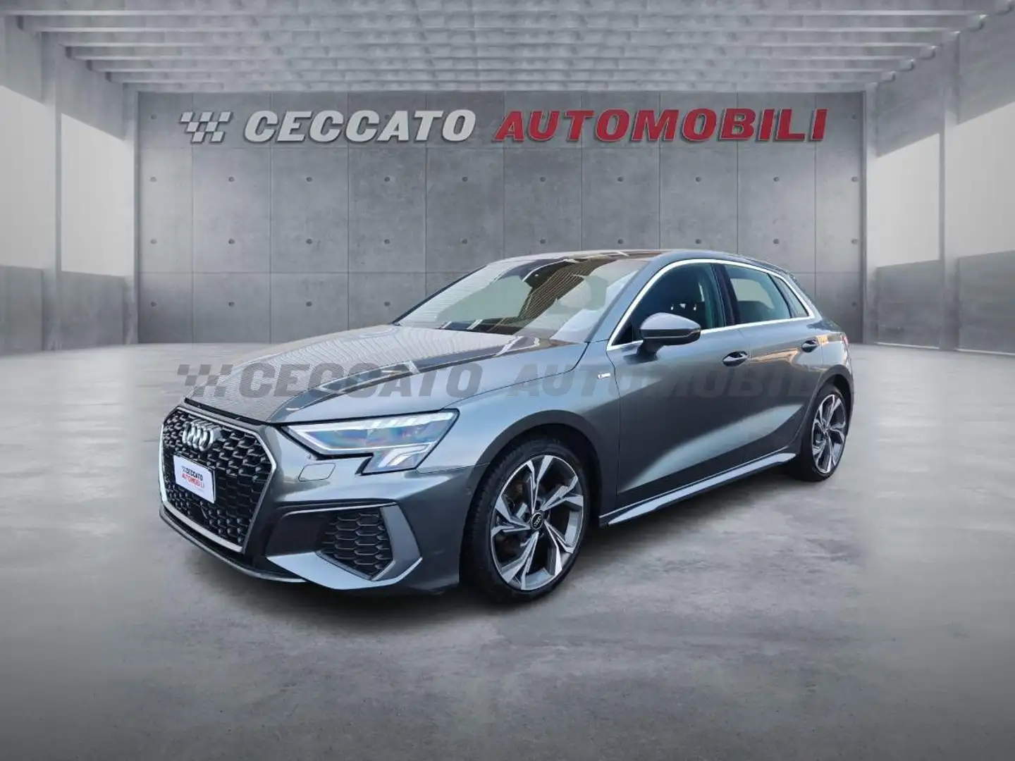 Audi A3 A3 Sportback 30 2.0 tdi S line edition s-tronic Grijs - 1