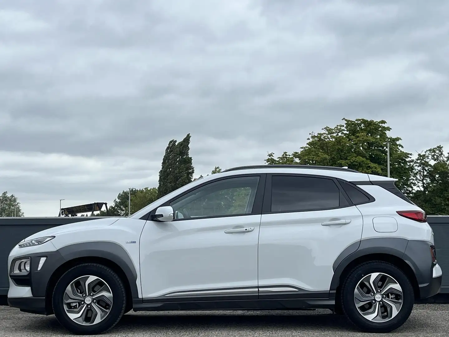 Hyundai KONA 1.6 GDI HEV Fashion | Hybride | Navigatie | Trekha Wit - 2