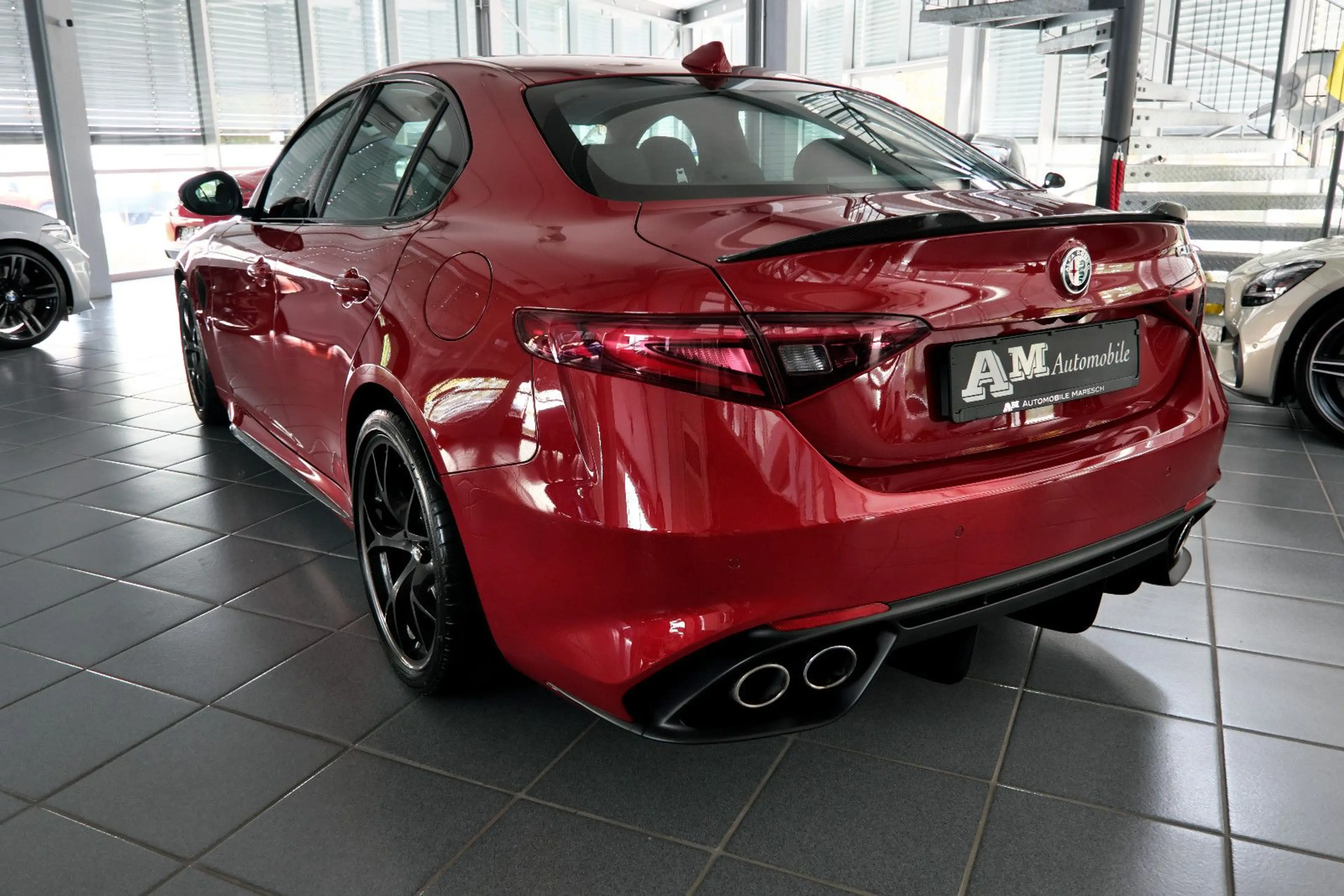 Alfa Romeo Giulia Quadrifoglio Rosso Competizione 1. Hand — photo 5