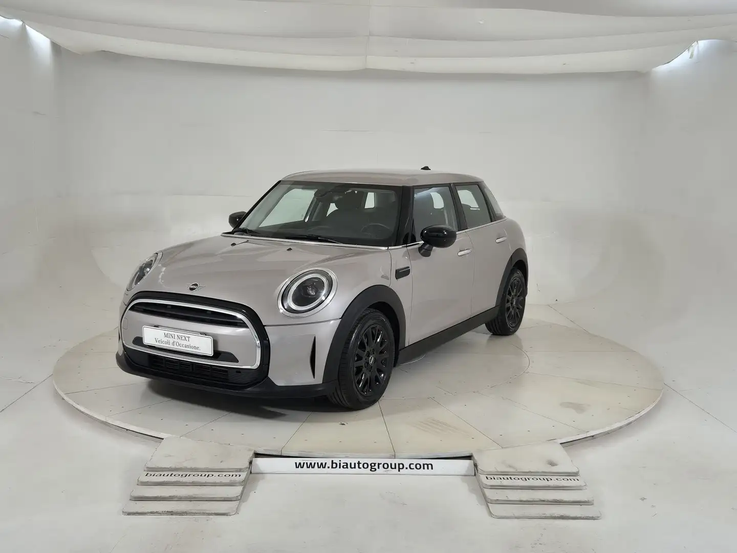 MINI One Mini F55 2021 5p Mini 5p 1.5 One Classic 102cv Grijs - 1