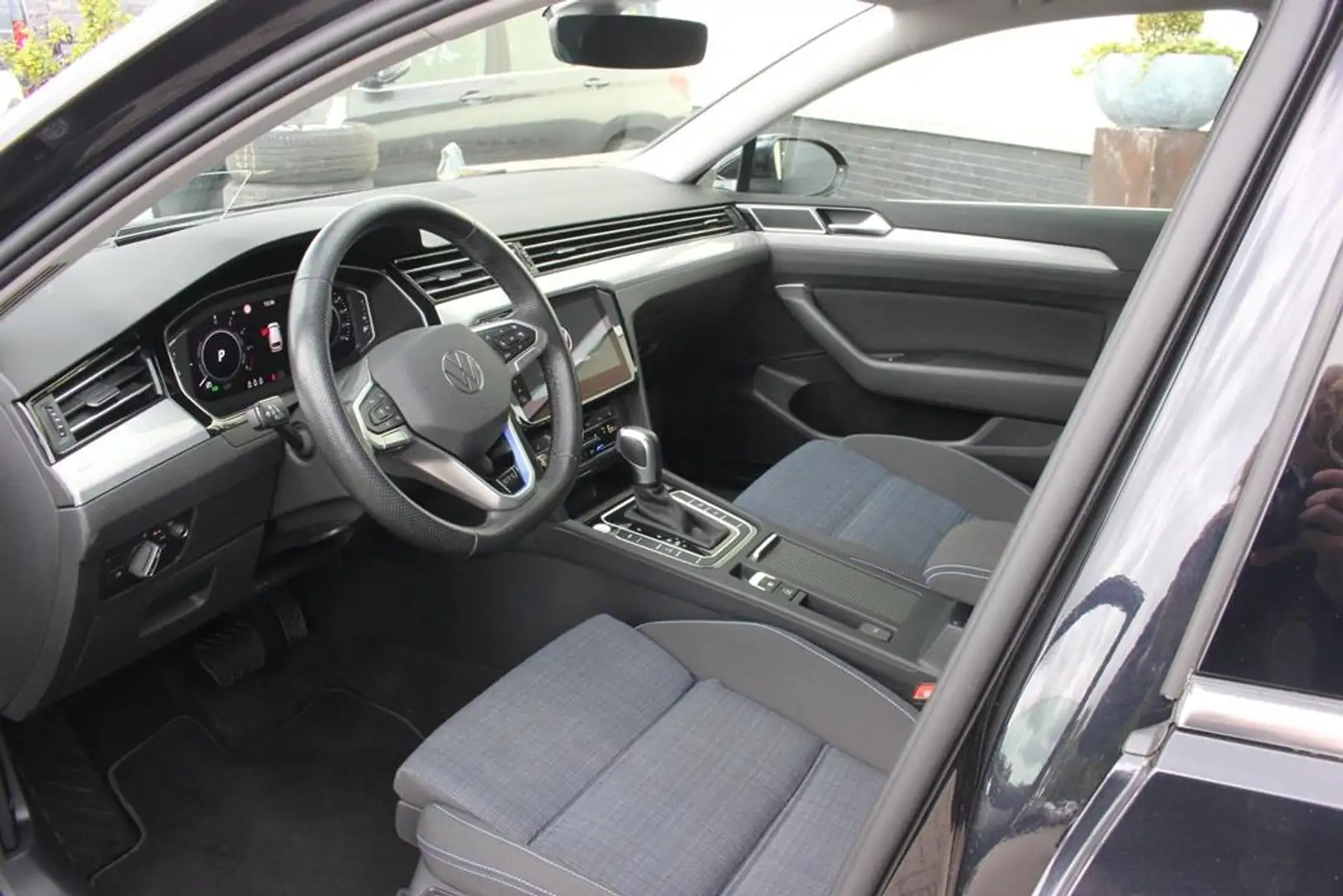 Volkswagen Passat Variant 1.4 TSI PHEV GTE Business | Trekhaak | Noir - 2