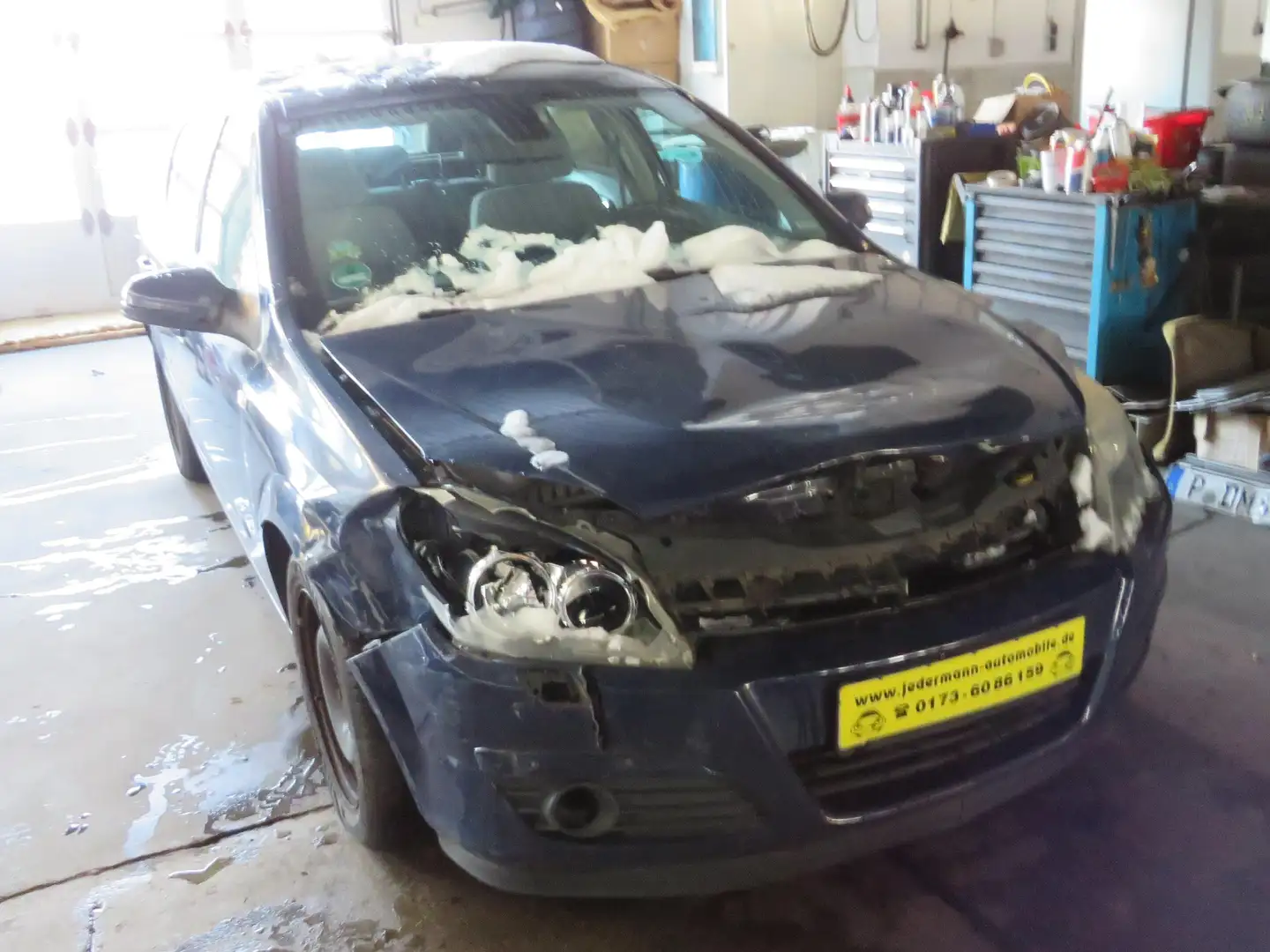 Opel Astra Edition Blau - 1