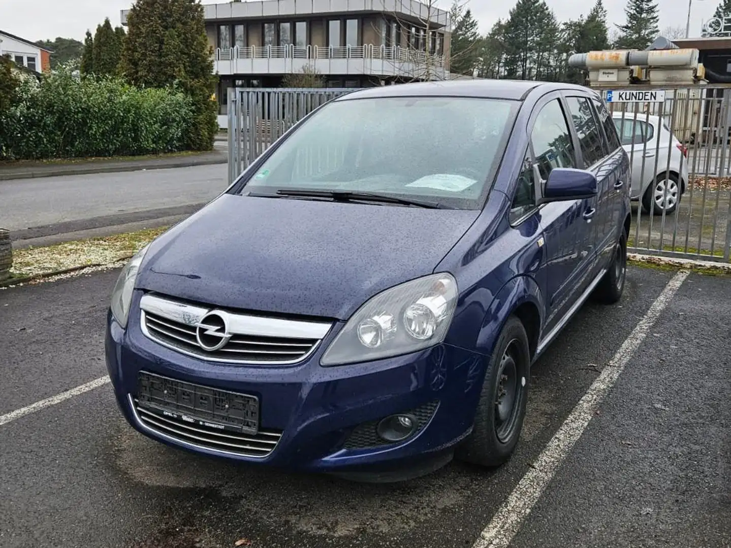 Opel Zafira Blau - 1