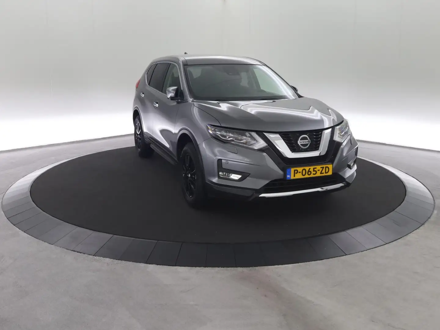 Nissan X-Trail 1.3 DIG-T Acenta Grijs - 2