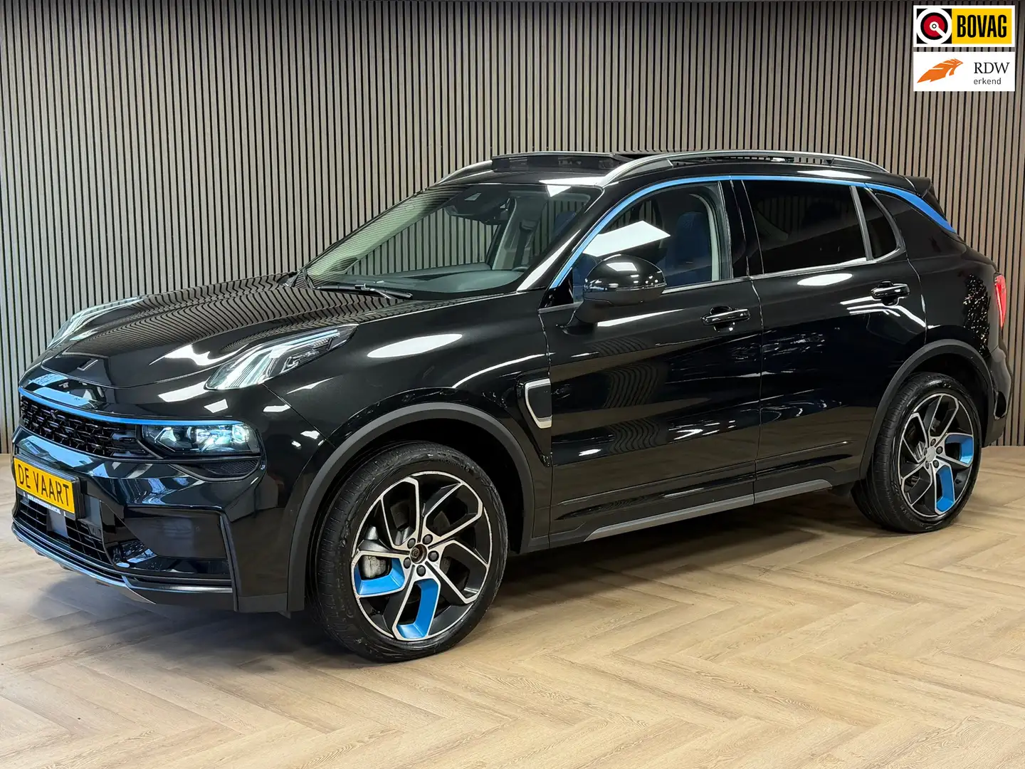 Lynk & Co 01 1.5 AUT. PLUG-IN HYBRIDE PANORAMADAK AIRCO CAMERA Noir - 1