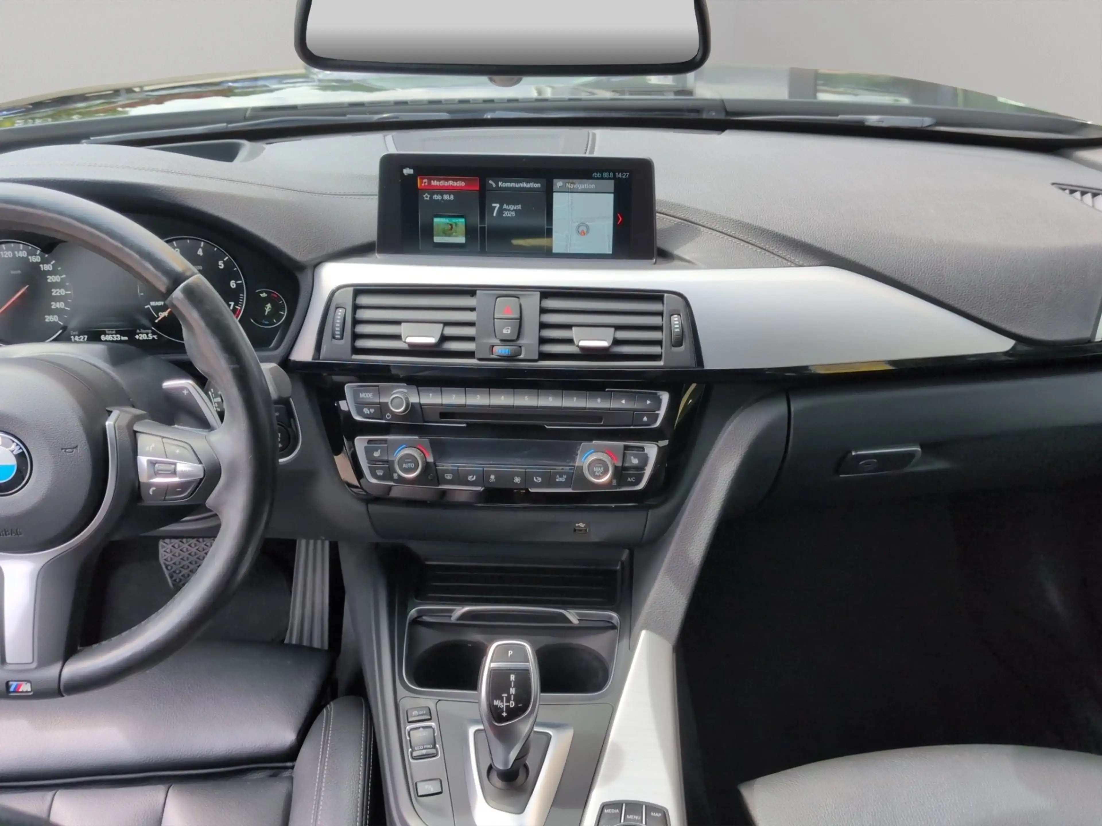 BMW 430 i Cabrio xDrive M Sport — photo 8