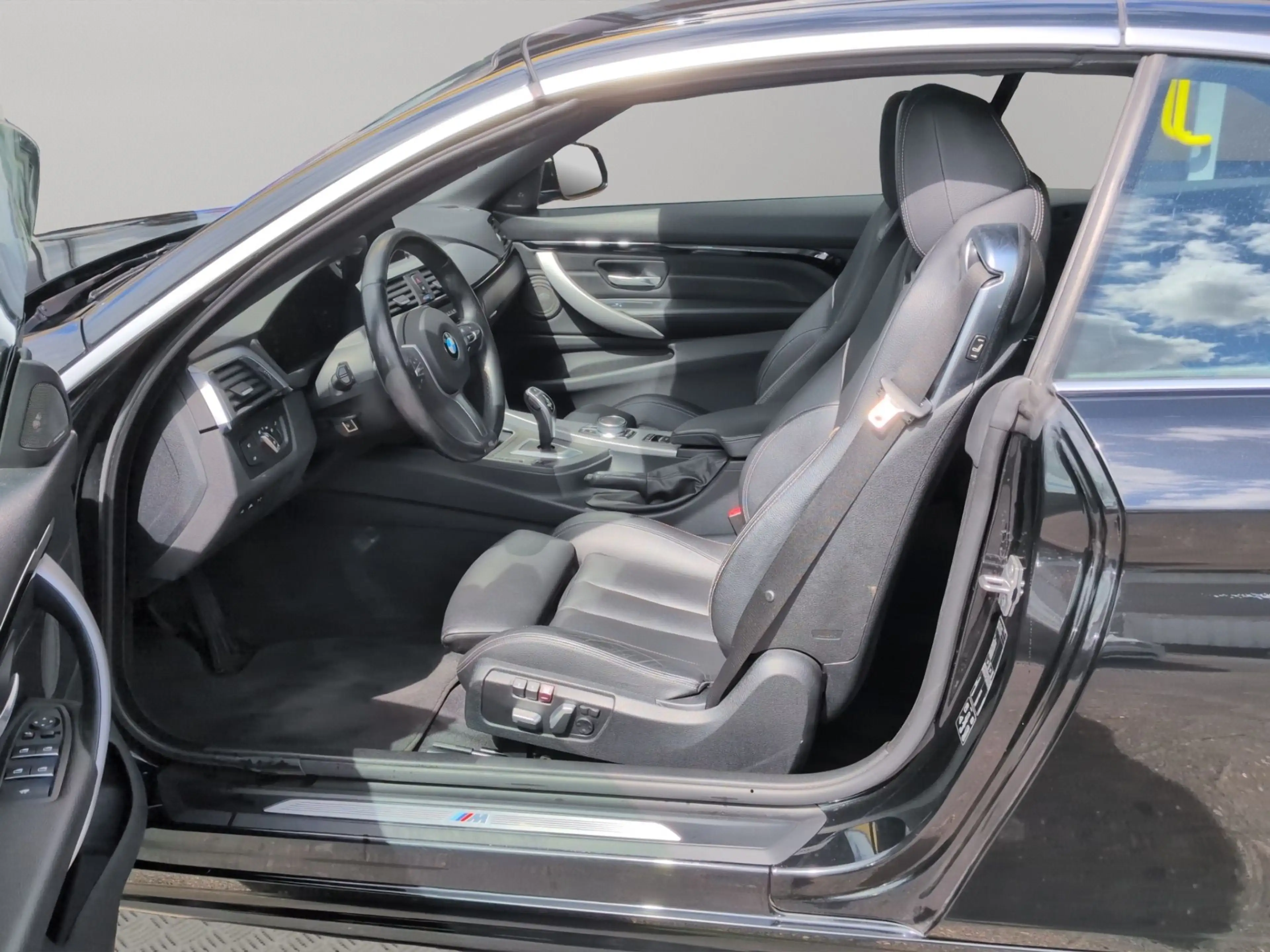 BMW 430 i Cabrio xDrive M Sport — photo 9