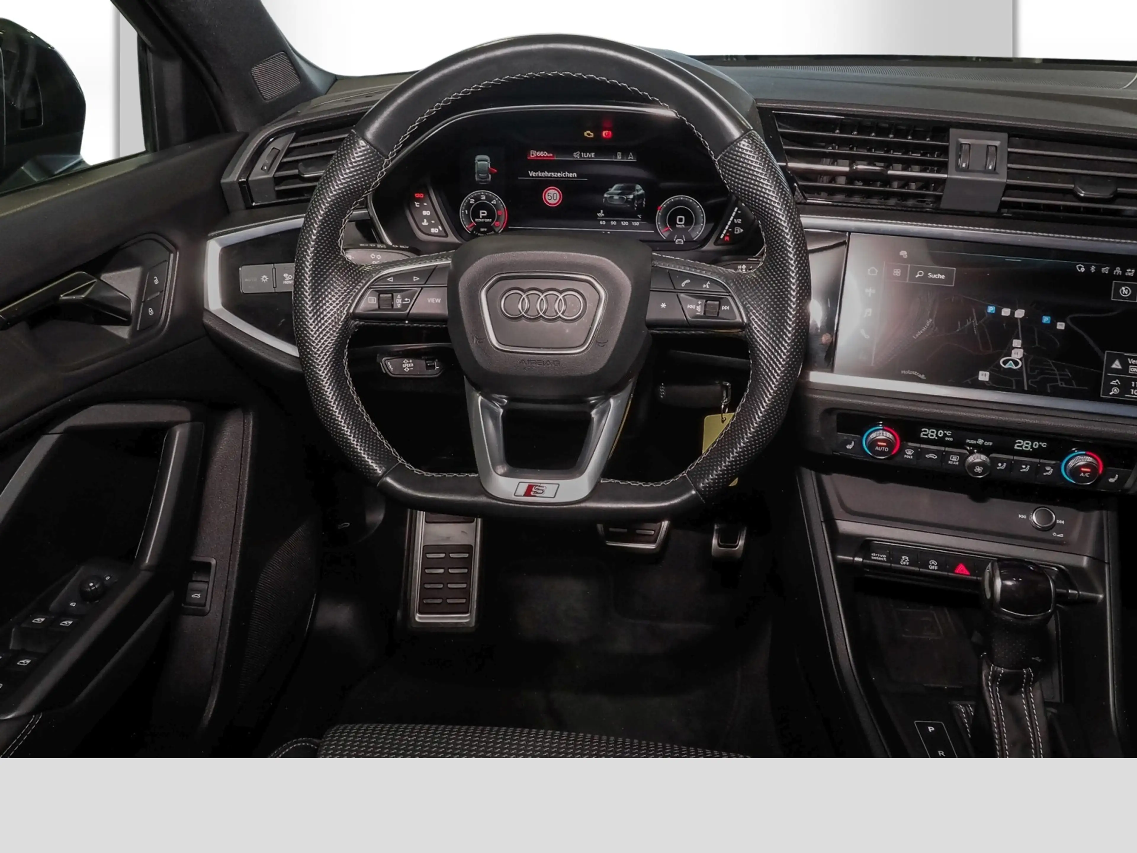 Audi Q3 S LINE 2.0 35 TDI — photo 11