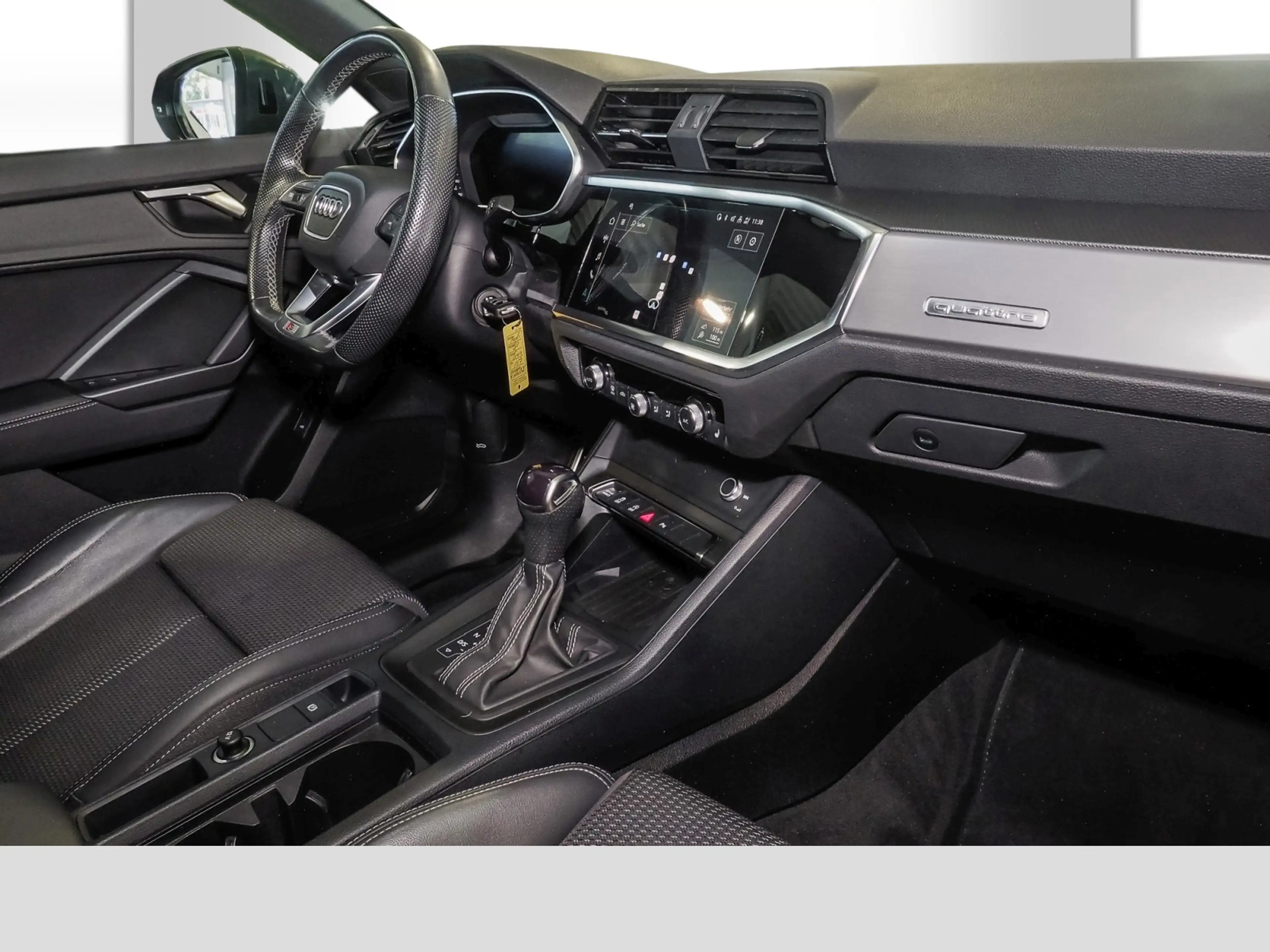 Audi Q3 S LINE 2.0 35 TDI — photo 7