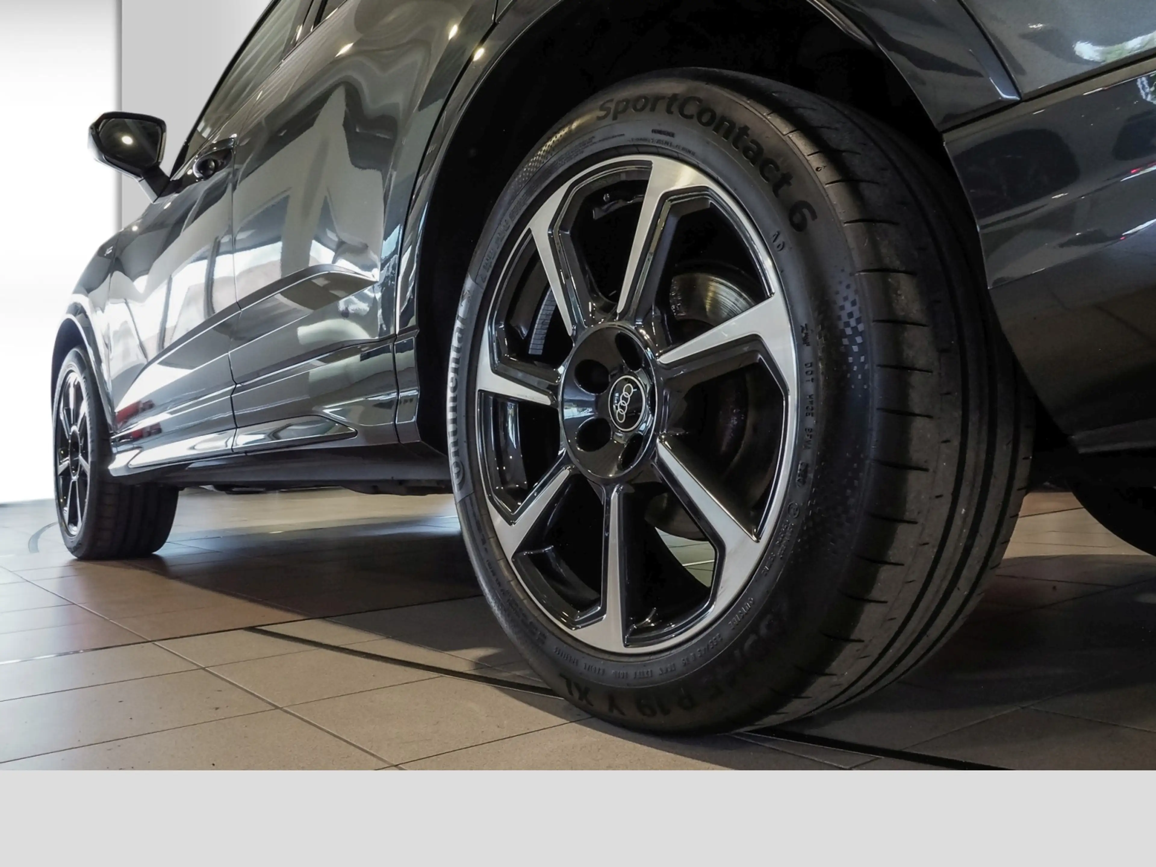 Audi Q3 S LINE 2.0 35 TDI — photo 5