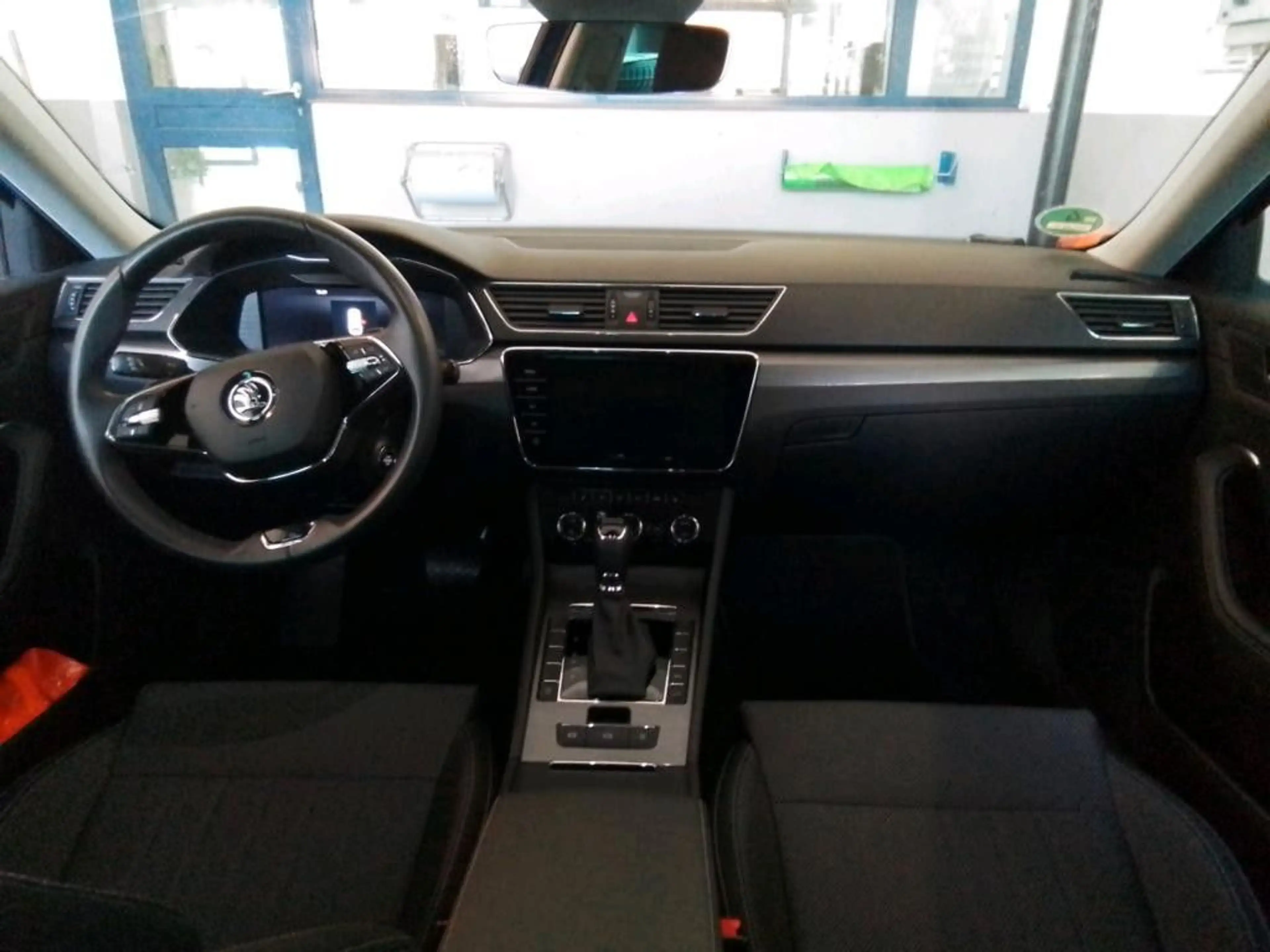 Skoda Superb Combi Style 2.0 TDI DSG LED/NAVI/KESSY — photo 5
