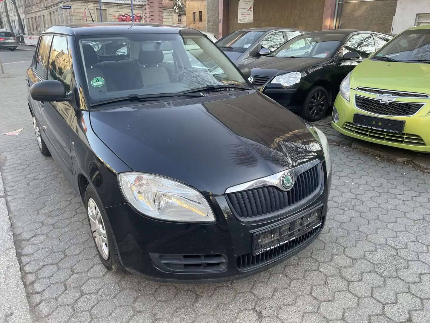 Skoda Fabia 1.2 HTP Classic, HU neu Schwarz - 2