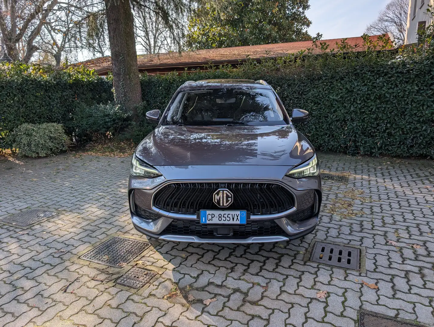 MG HS 1.5 t-gdi Luxury auto Gris - 2
