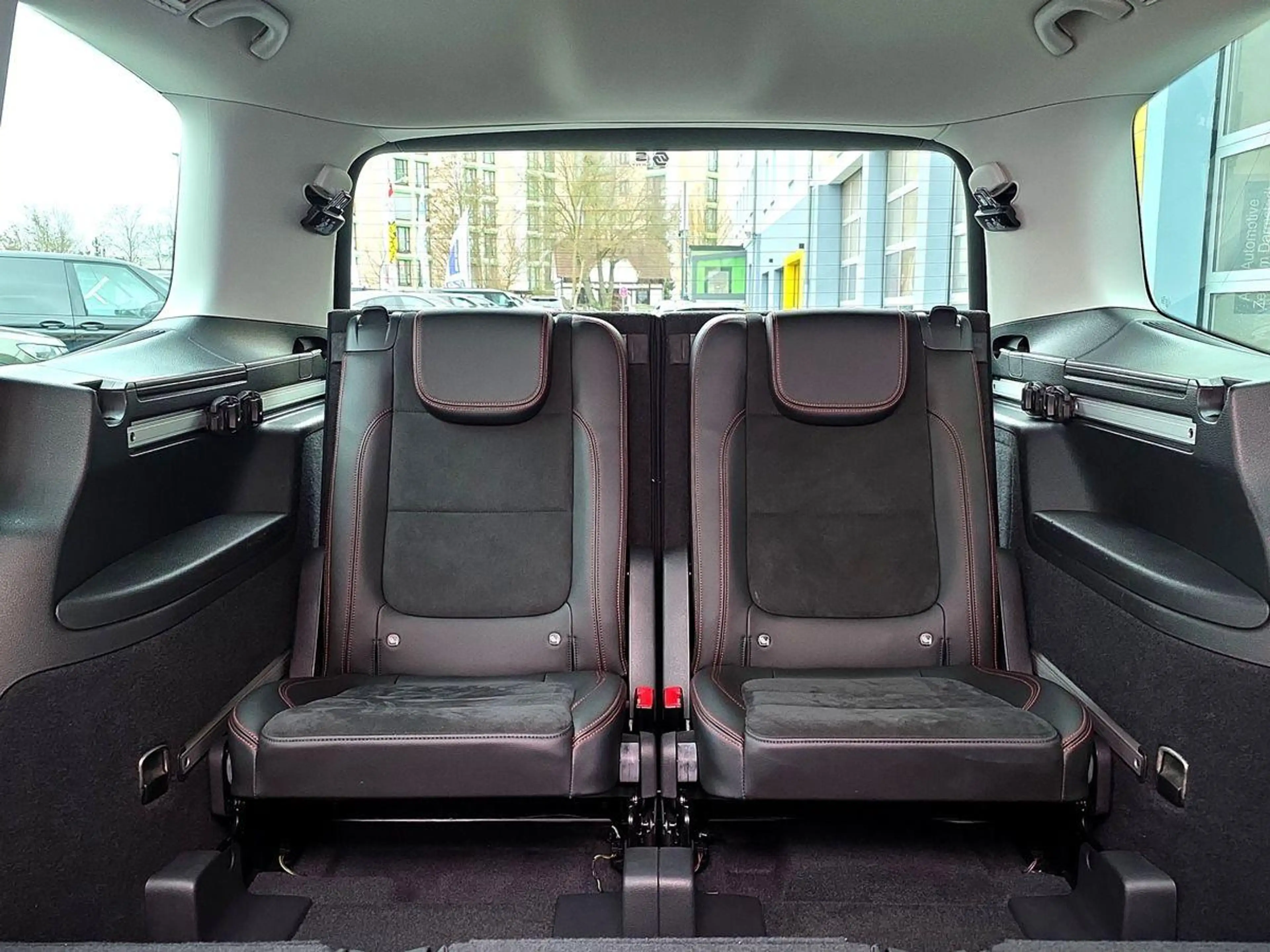 SEAT Alhambra FR-Line TSI DSG 7SITZ STNDHZ PANO A-LEDER ACC — photo 12