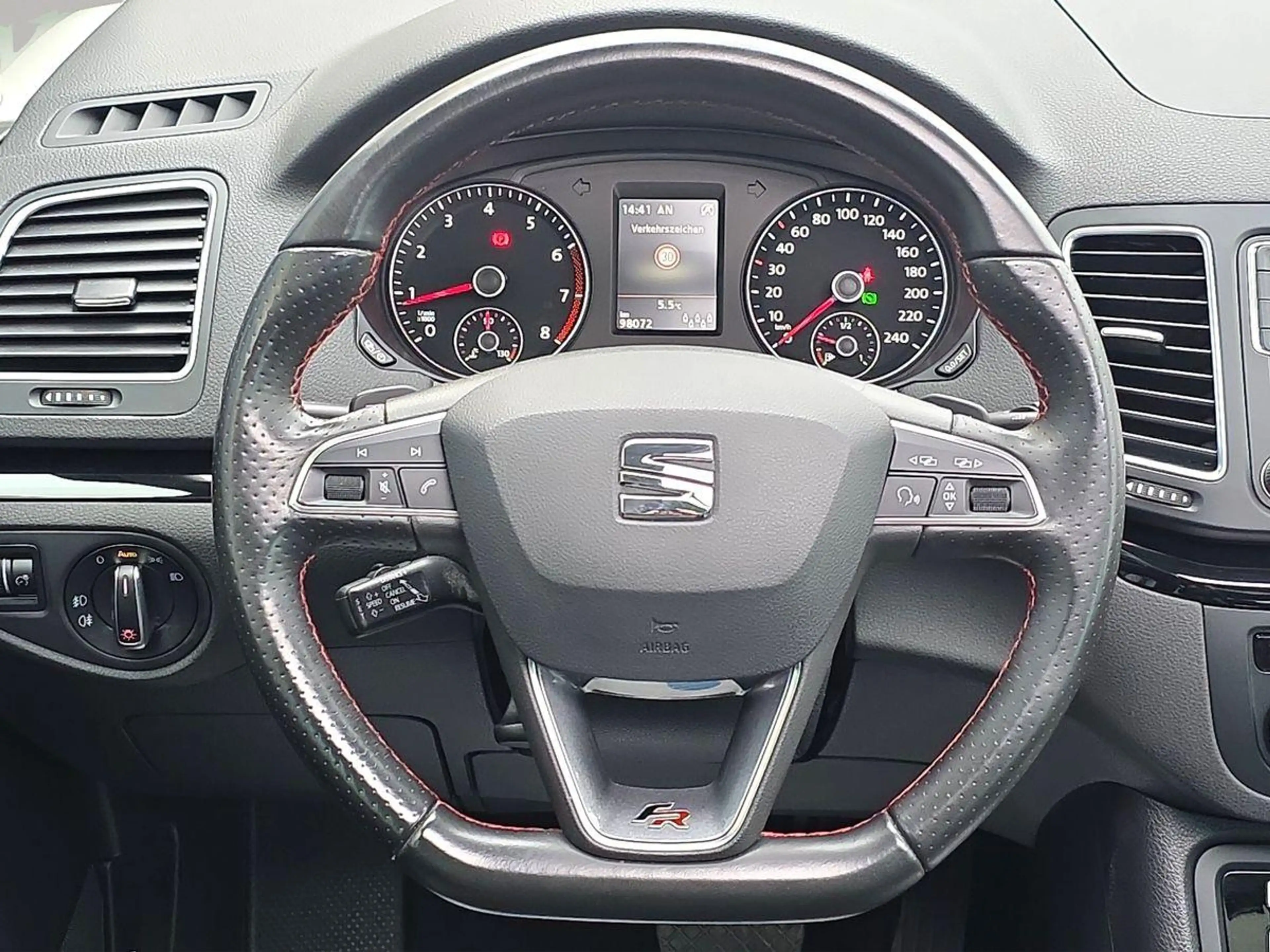 SEAT Alhambra FR-Line TSI DSG 7SITZ STNDHZ PANO A-LEDER ACC — photo 15