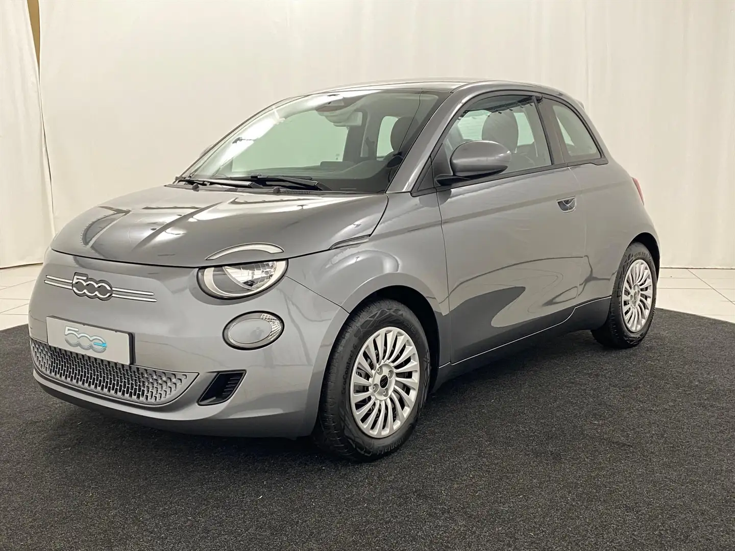 Fiat 500 24kWh 70pk Action + Media en Winterpack Gris - 1