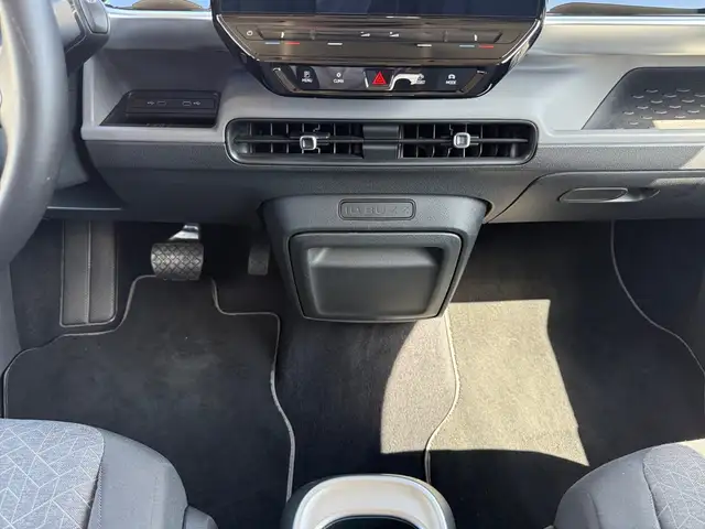 Volkswagen Id. Buzz view 9