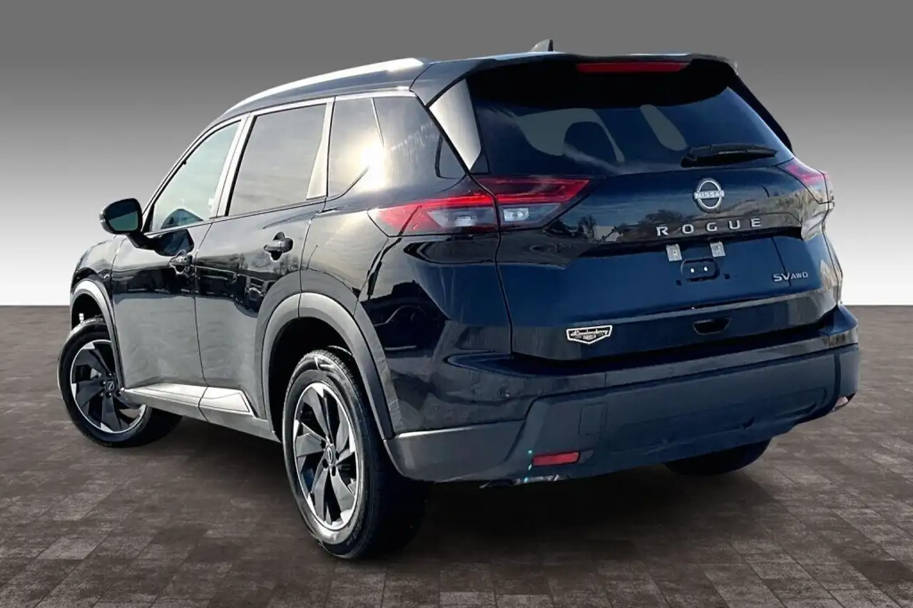 Nissan Rogue снимка Nissan Rogue