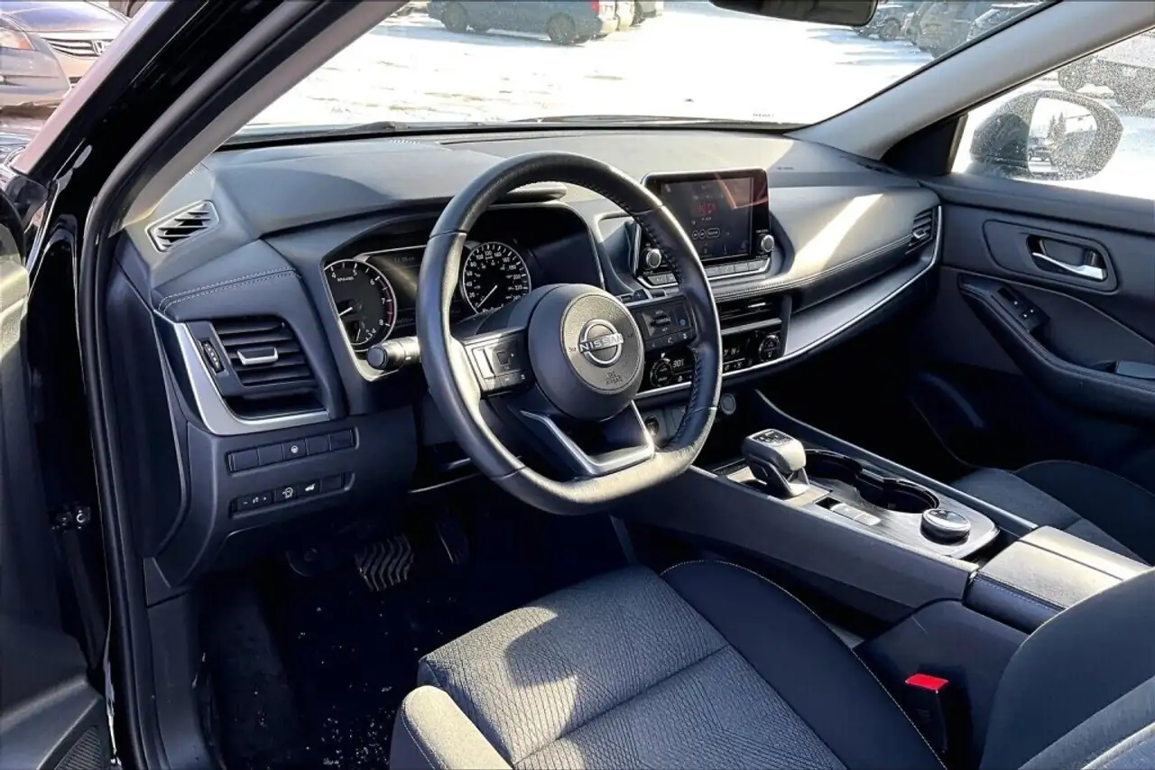 Nissan Rogue снимка Nissan Rogue