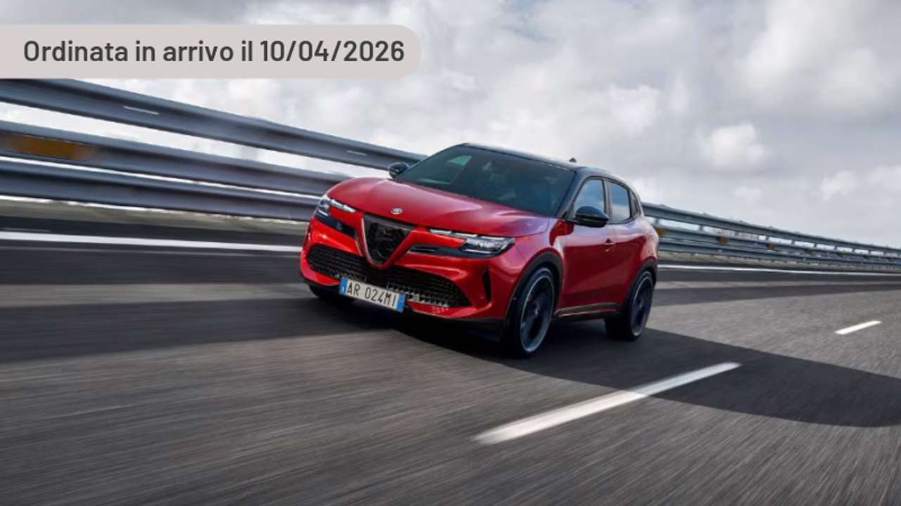 Alfa Romeo Junior 156 CV BEV Edizione Milano Cortina 2026